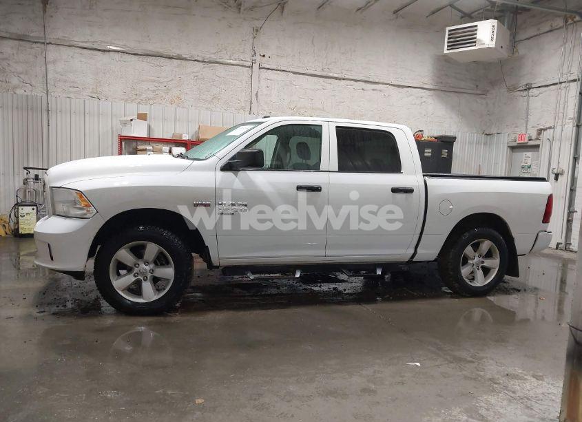 Photo 15 of 2020 Ram 1500 CLASSIC EXPRESS 4X4 5'7 BOX (VIN 3C6RR7KT3LG242477)