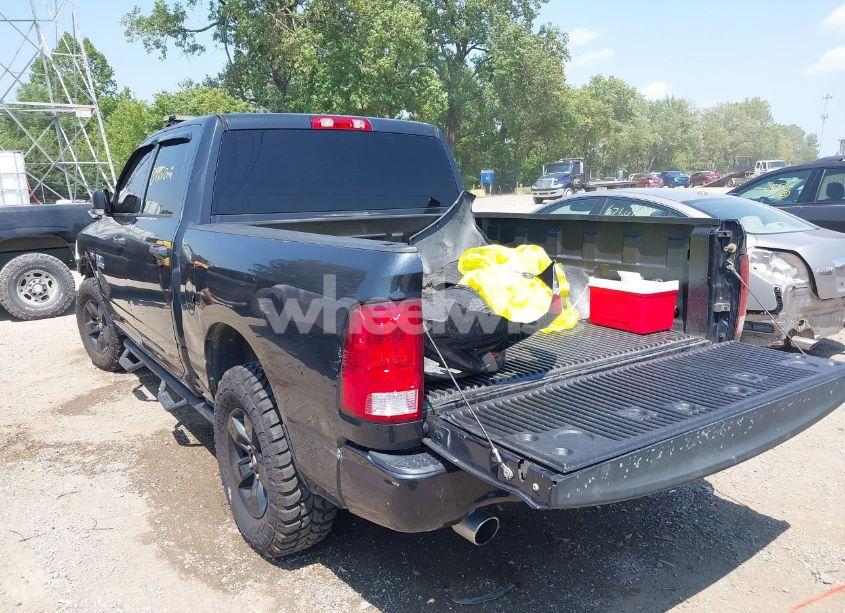 Photo 3 of 2016 Ram 1500 EXPRESS (VIN 3C6RR7KT4GG272321)