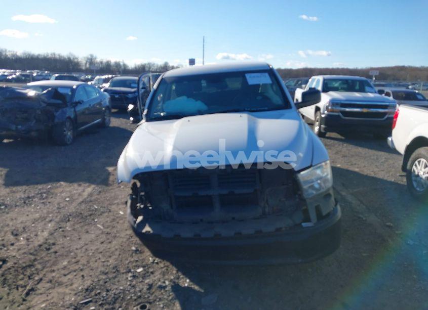 Photo 11 of 2018 Ram 1500 TRADESMAN 4X4 5'7 BOX (VIN 3C6RR7KT4JG214359)