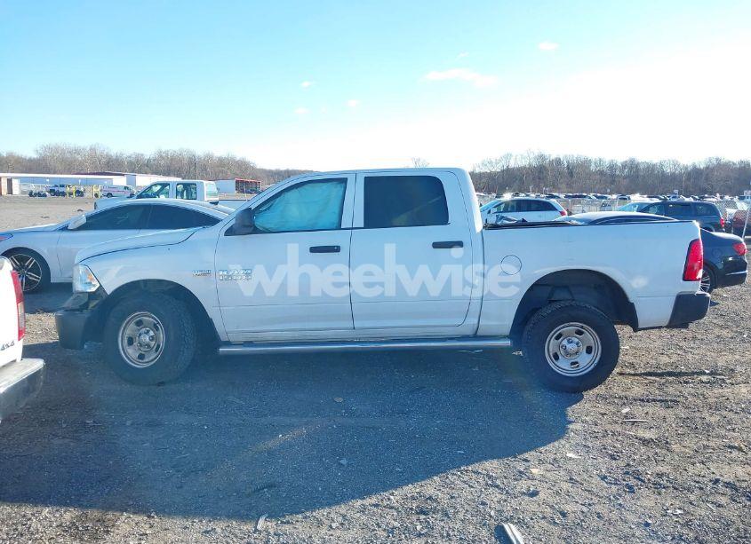 Photo 13 of 2018 Ram 1500 TRADESMAN 4X4 5'7 BOX (VIN 3C6RR7KT4JG214359)