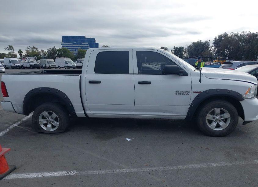 Photo 13 of 2017 Ram 1500 EXPRESS 4X4 5'7 BOX (VIN 3C6RR7KT5HG574704)