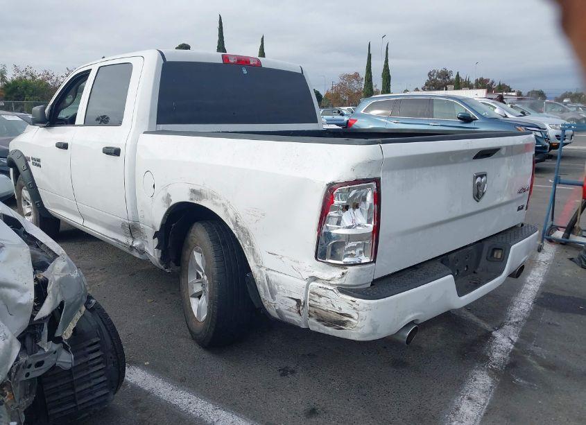 Photo 3 of 2017 Ram 1500 EXPRESS 4X4 5'7 BOX (VIN 3C6RR7KT5HG574704)