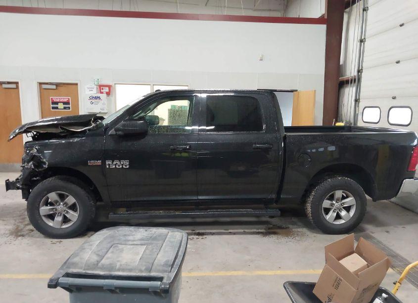 Photo 14 of 2017 Ram 1500 TRADESMAN 4X4 5'7 BOX (VIN 3C6RR7KT5HG584617)