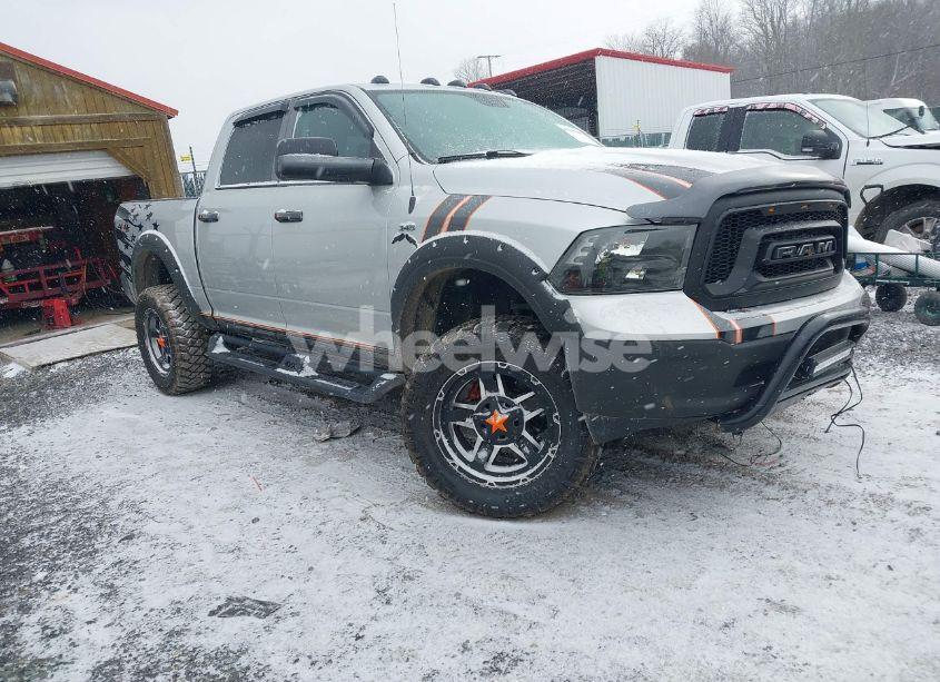 2017 Ram 1500 (VIN 3C6RR7KT5HG795459) main photo