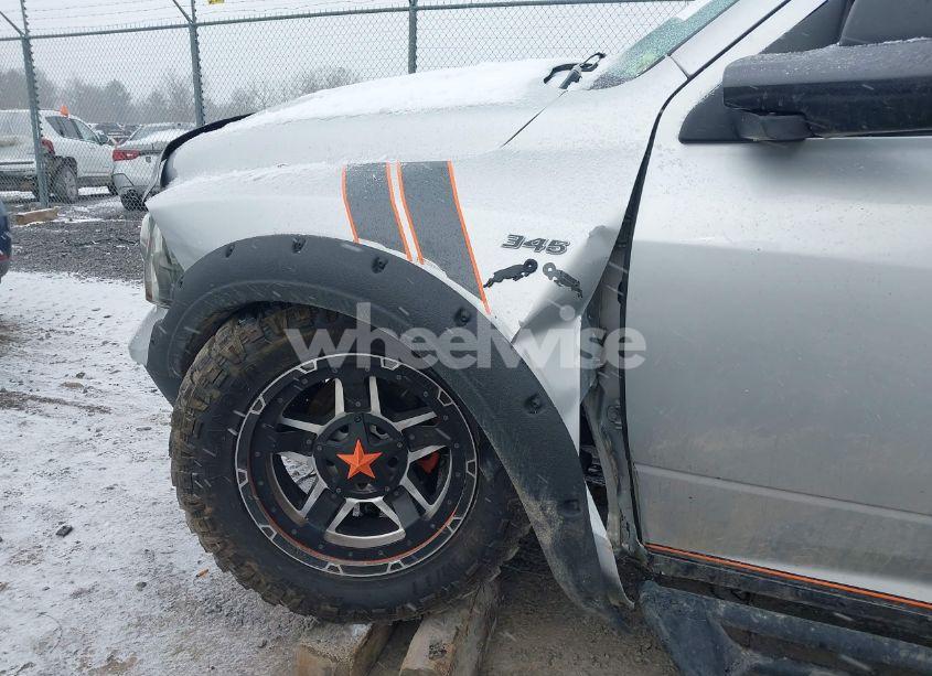 Photo 6 of 2017 Ram 1500 (VIN 3C6RR7KT5HG795459)