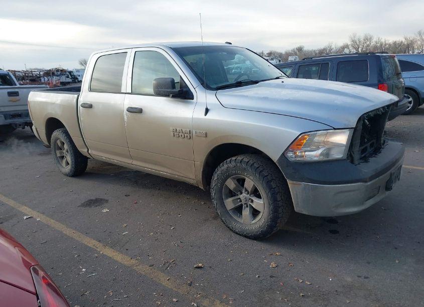 2015 Ram 1500 TRADESMAN (VIN 3C6RR7KT6FG632915) main photo