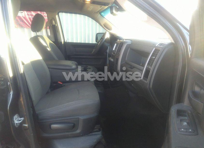 Photo 5 of 2016 Ram 1500 EXPRESS (VIN 3C6RR7KT6GG296152)