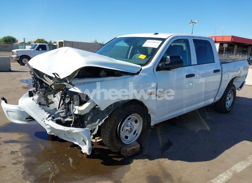 Photo 2 of 2019 Ram 1500 CLASSIC TRADESMAN 4X4 5'7 BOX (VIN 3C6RR7KT8KG564224)