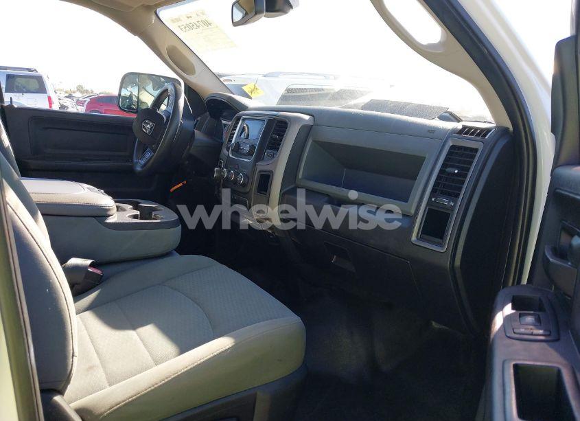 Photo 5 of 2019 Ram 1500 CLASSIC TRADESMAN 4X4 5'7 BOX (VIN 3C6RR7KT8KG564224)