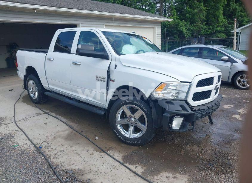 2016 Ram 1500 EXPRESS (VIN 3C6RR7KT9GG316216) main photo