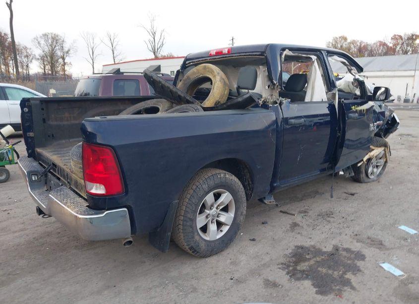 Photo 4 of 2018 Ram 1500 (VIN 3C6RR7KT9JG178345)