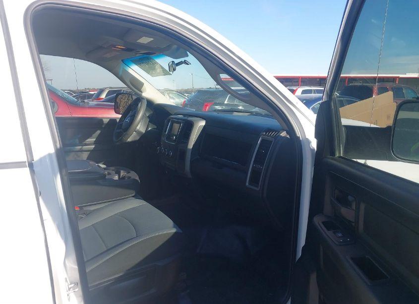 Photo 5 of 2021 Ram 1500 CLASSIC TRADESMAN 4X4 5'7 BOX (VIN 3C6RR7KT9MG569743)