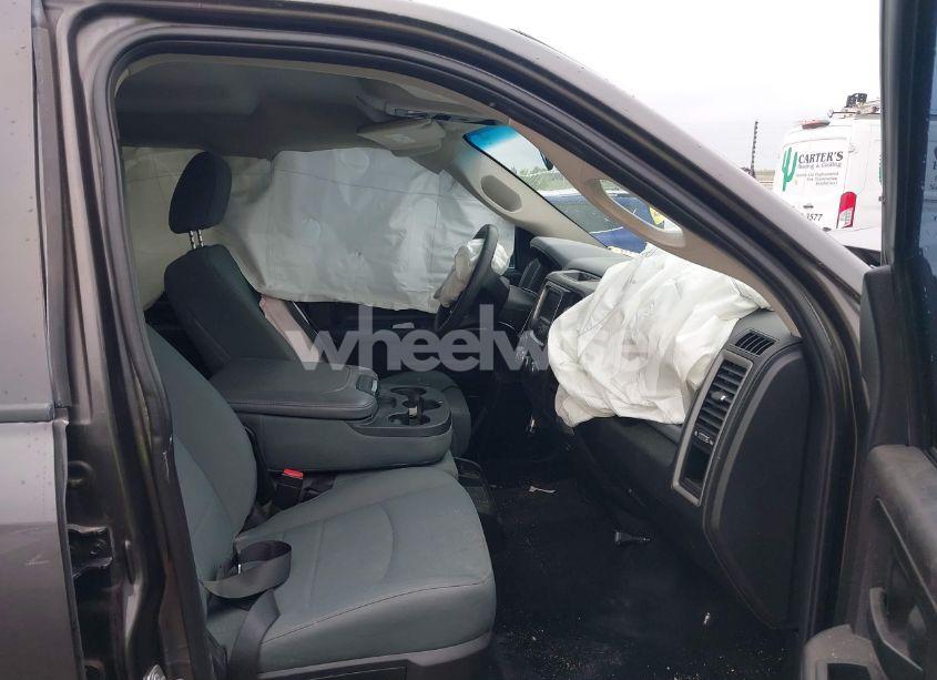 Photo 5 of 2017 Ram 1500 EXPRESS 4X4 5'7 BOX (VIN 3C6RR7KTXHG525899)