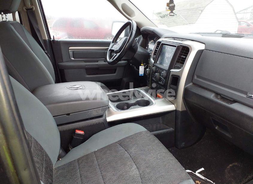 Photo 5 of 2018 Ram 1500 BIG HORN 4X4 5'7 BOX (VIN 3C6RR7LG2JG235342)