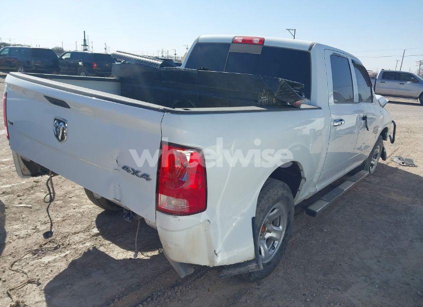 Photo 4 of 2022 Ram 1500 CLASSIC SLT 4X4 5'7 BOX (VIN 3C6RR7LG3NG380878)