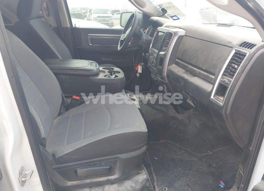 Photo 5 of 2022 Ram 1500 CLASSIC SLT 4X4 5'7 BOX (VIN 3C6RR7LG3NG388771)