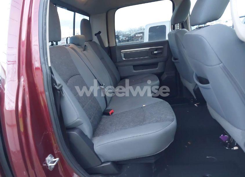 Photo 8 of 2018 Ram 1500 BIG HORN 4X4 5'7 BOX (VIN 3C6RR7LG7JG235353)