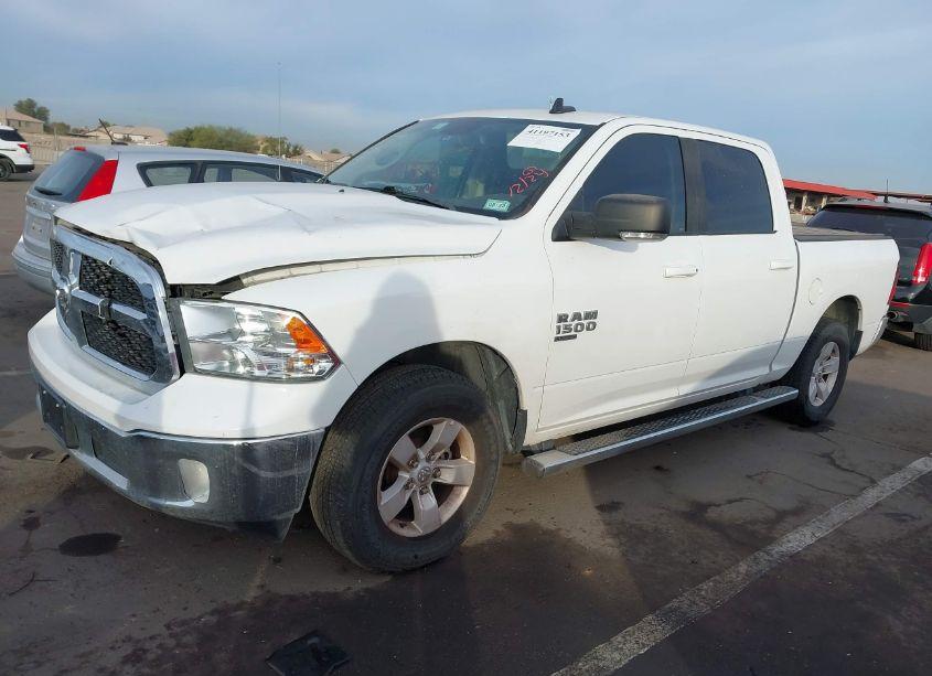 Photo 6 of 2019 Ram 1500 CLASSIC SLT 4X4 5'7 BOX (VIN 3C6RR7LG8KG581896)