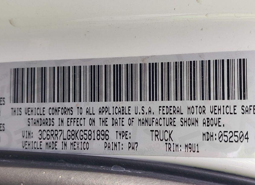 Photo 9 of 2019 Ram 1500 CLASSIC SLT 4X4 5'7 BOX (VIN 3C6RR7LG8KG581896)