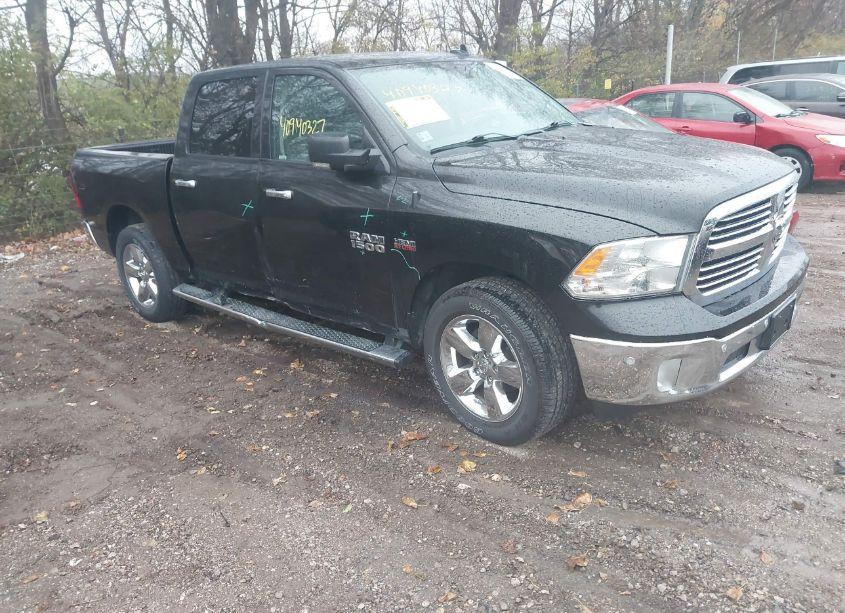 2018 Ram 1500 BIG HORN 4X4 5'7 BOX (VIN 3C6RR7LT0JG118582) main photo