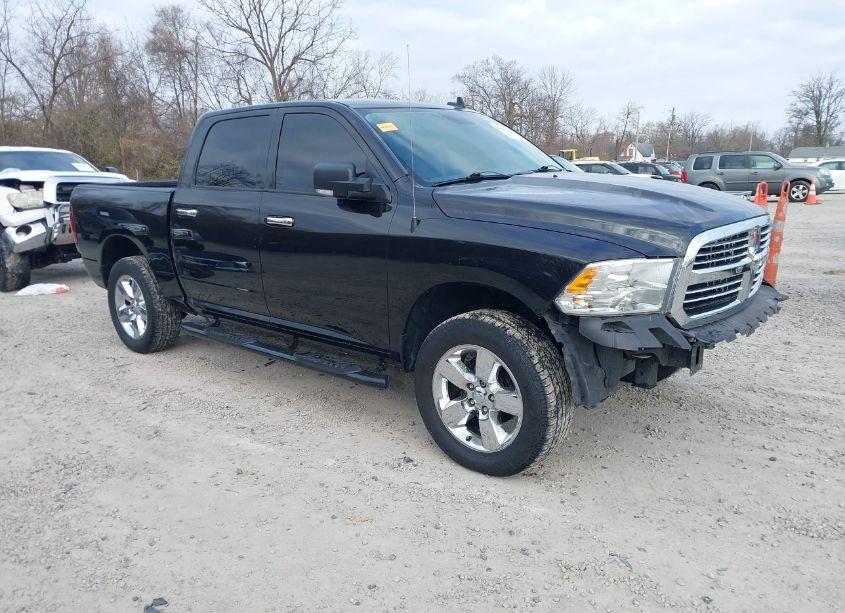 2018 Ram 1500 BIG HORN 4X4 5'7 BOX (VIN 3C6RR7LT0JG130585) main photo