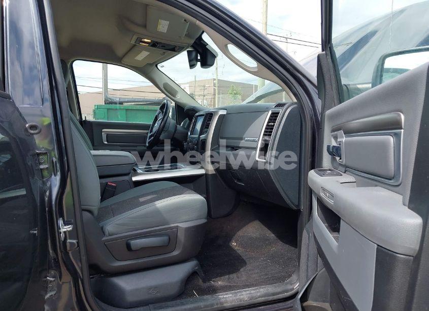 Photo 5 of 2016 Ram 1500 BIG HORN (VIN 3C6RR7LT1GG136016)