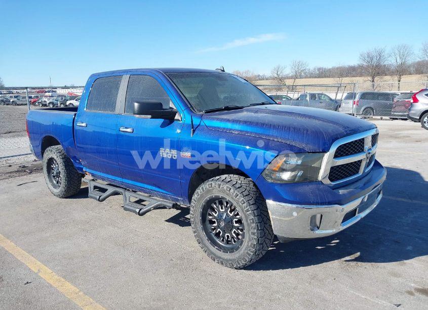 2017 Ram 1500 BIG HORN 4X4 5'7 BOX (VIN 3C6RR7LT4HG602698) main photo