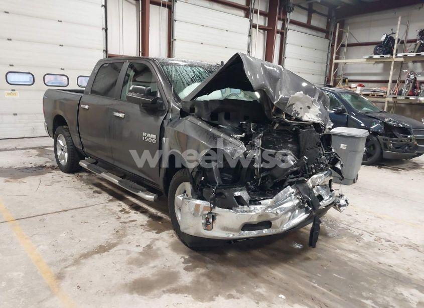 2017 Ram 1500 BIG HORN 4X4 5'7 BOX (VIN 3C6RR7LT4HG688370) main photo