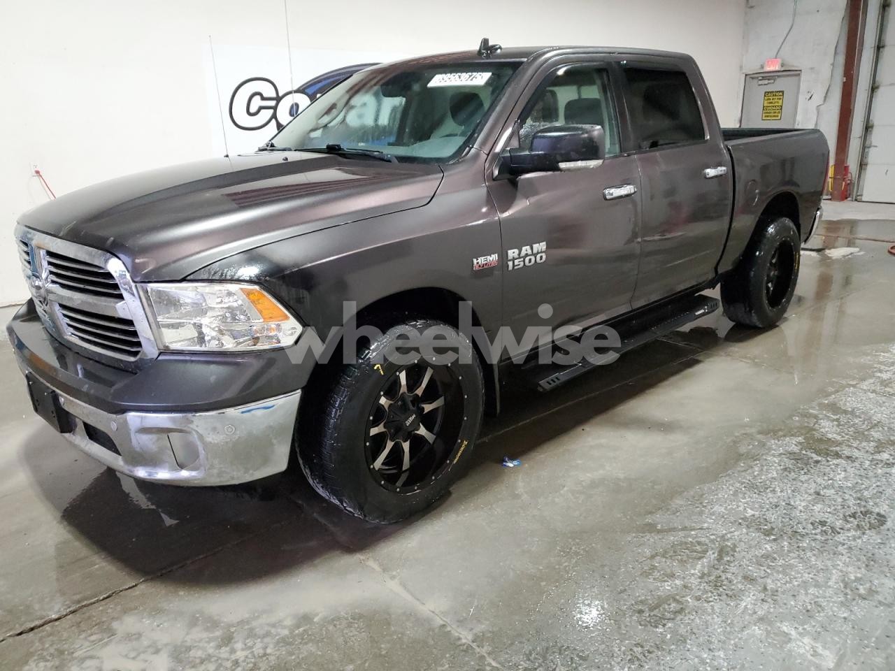 2018 RAM 1500 SLT (VIN 3C6RR7LT6JG129800) main photo