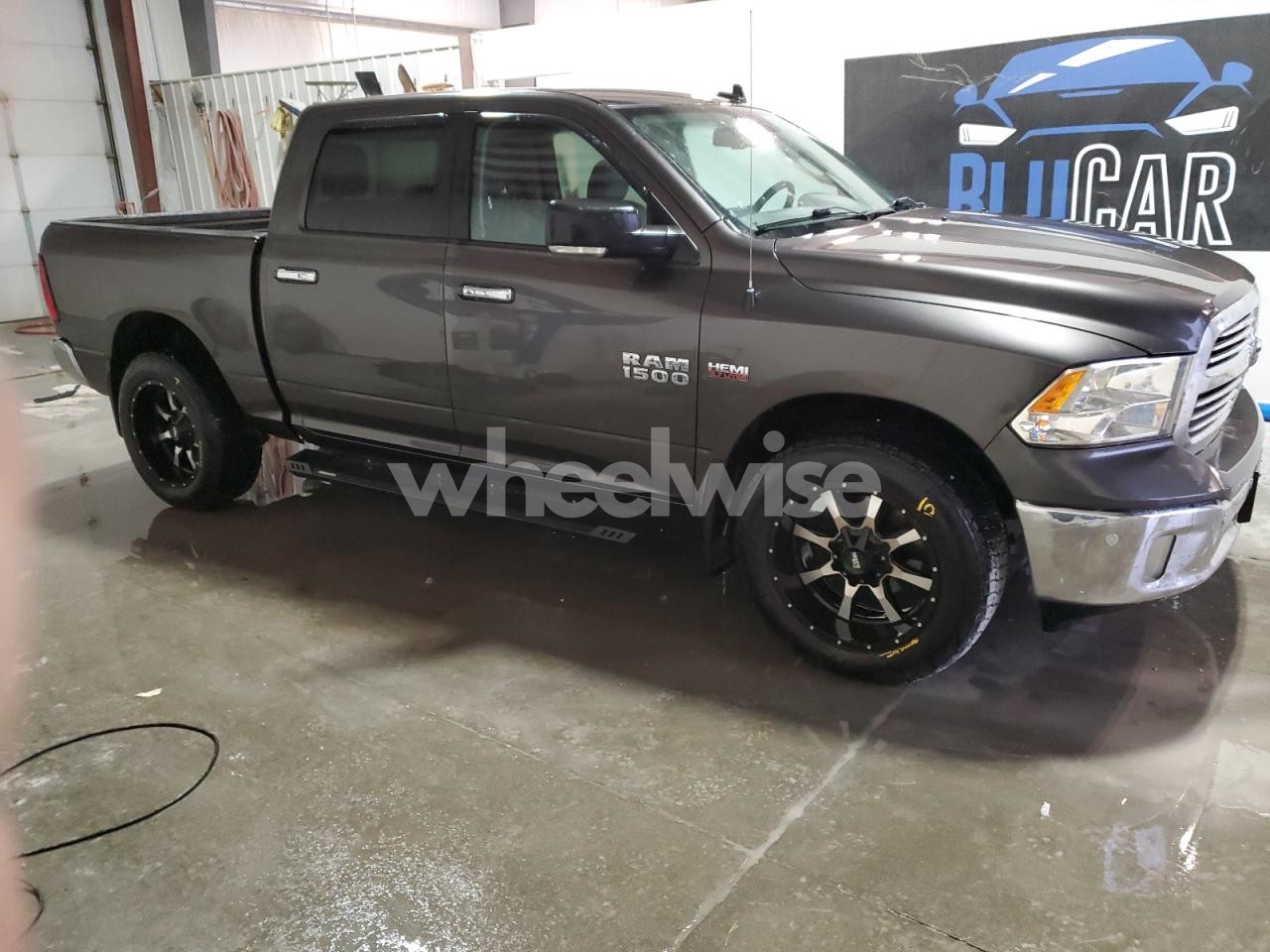 Photo 4 of 2018 RAM 1500 SLT (VIN 3C6RR7LT6JG129800)