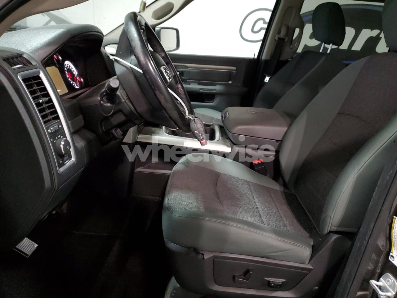 Photo 7 of 2018 RAM 1500 SLT (VIN 3C6RR7LT6JG129800)