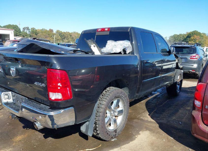 Photo 4 of 2016 Ram 1500 (VIN 3C6RR7LT7GG276023)