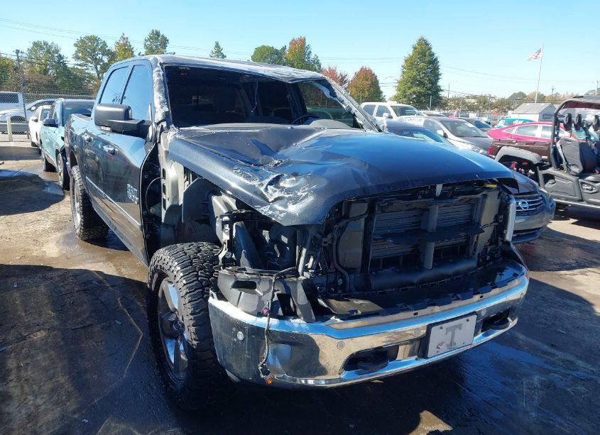 Photo 6 of 2016 Ram 1500 (VIN 3C6RR7LT7GG276023)
