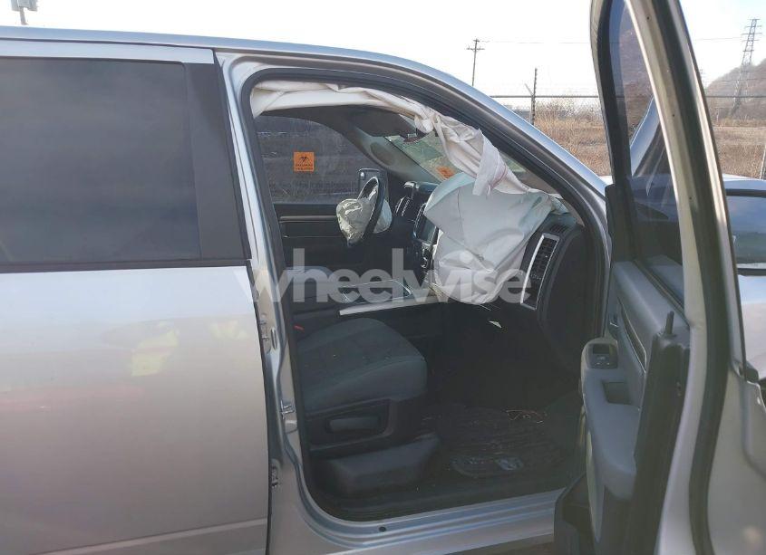 Photo 5 of 2016 Ram 1500 BIG HORN (VIN 3C6RR7LT9GG275939)