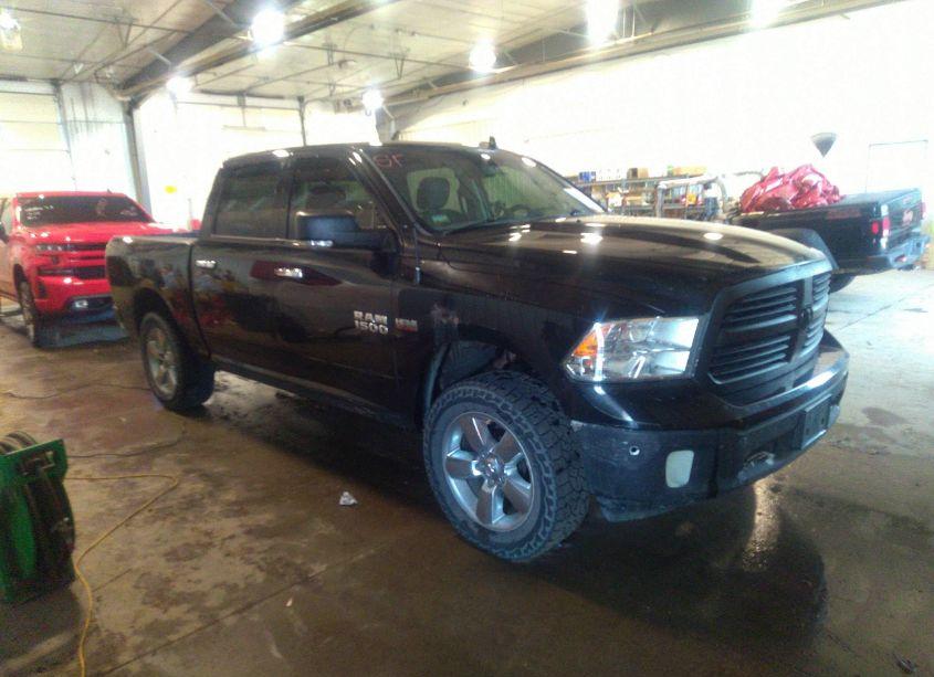 2016 Ram 1500 SLT (VIN 3C6RR7LTXGG195081) main photo