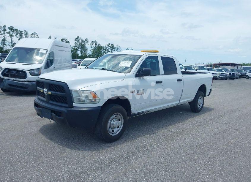 Photo 2 of 2018 Ram 2500 TRADESMAN 4X2 8' BOX (VIN 3C6TR4HT5JG282231)