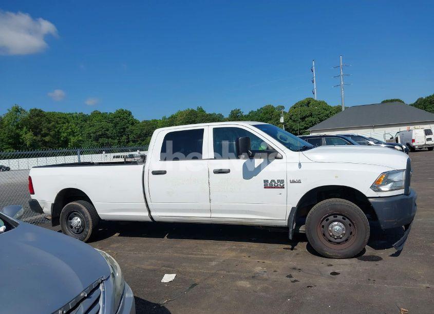 Photo 13 of 2014 Ram 2500 TRADESMAN (VIN 3C6TR4HT8EG120941)