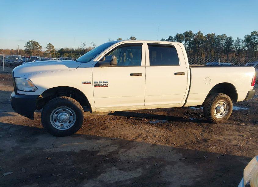 Photo 14 of 2014 Ram 2500 TRADESMAN (VIN 3C6TR5CT1EG235006)