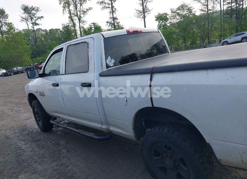 Photo 14 of 2015 Ram 2500 TRADESMAN (VIN 3C6TR5CT1FG628313)