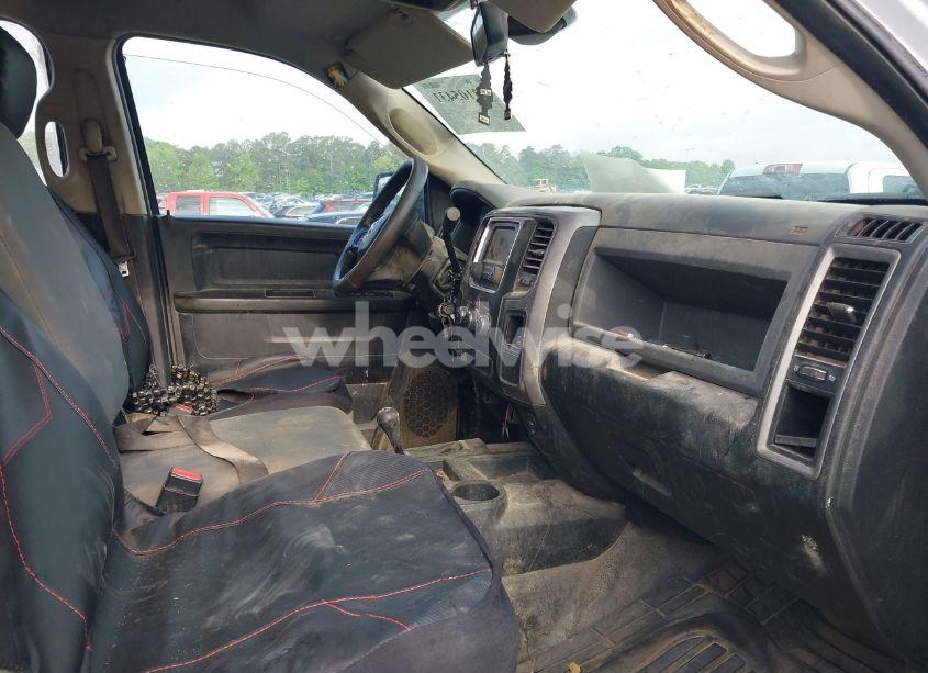 Photo 5 of 2015 Ram 2500 TRADESMAN (VIN 3C6TR5CT1FG628313)