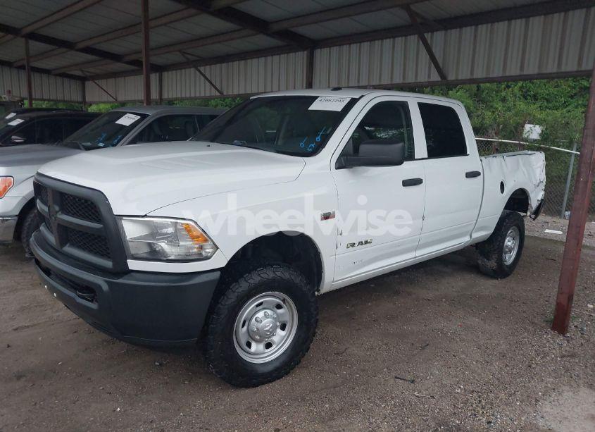 Photo 2 of 2018 Ram 2500 N/A (VIN 3C6TR5CTXJG274820)