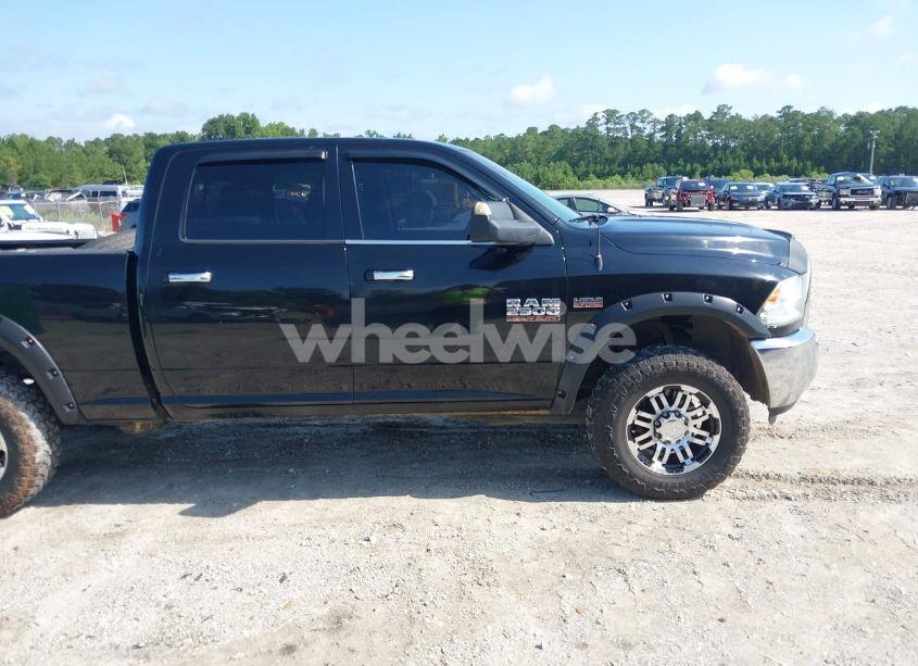 Photo 13 of 2014 Ram 2500 SLT (VIN 3C6TR5DT4EG217792)