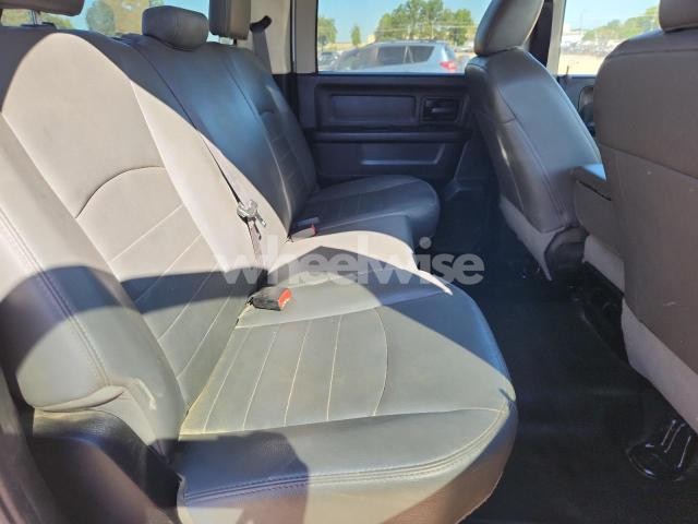 Photo 8 of 2018 RAM 2500 ST (VIN 3C6TR5HT5JG293798)