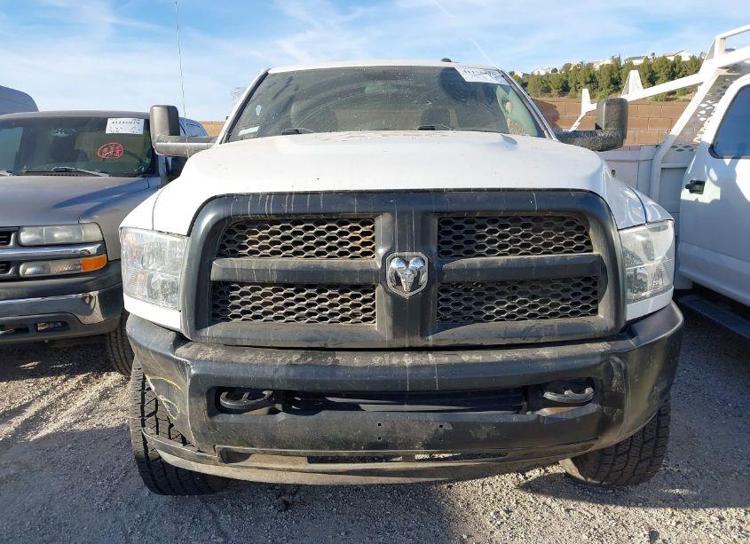 Photo 12 of 2018 Ram 2500 TRADESMAN 4X4 8' BOX (VIN 3C6TR5HTXJG282702)
