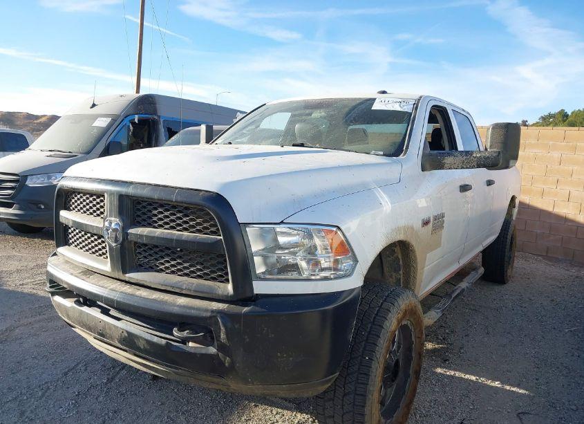 Photo 2 of 2018 Ram 2500 TRADESMAN 4X4 8' BOX (VIN 3C6TR5HTXJG282702)