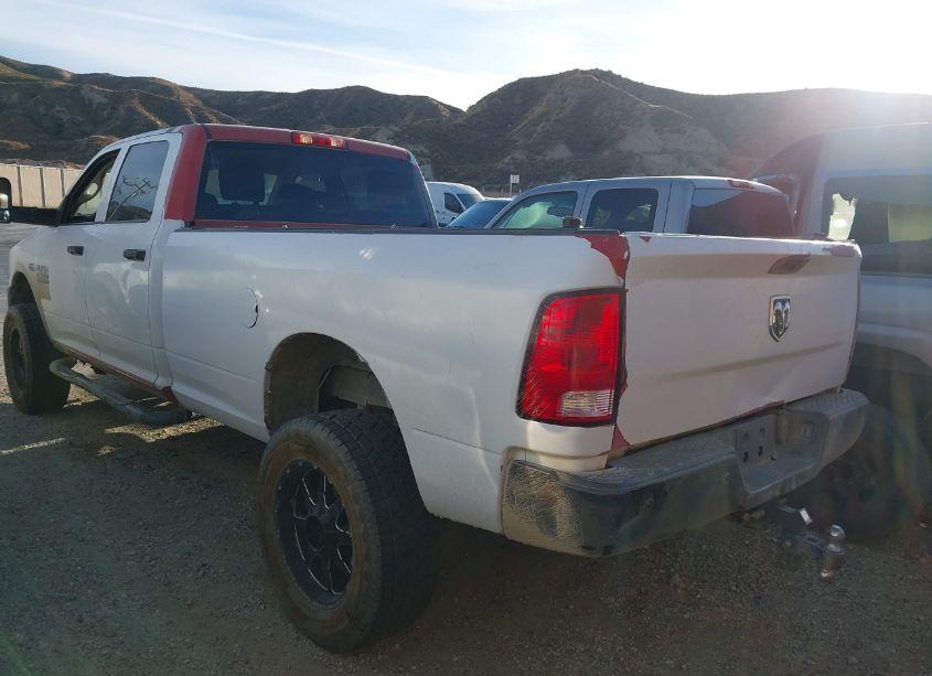 Photo 3 of 2018 Ram 2500 TRADESMAN 4X4 8' BOX (VIN 3C6TR5HTXJG282702)