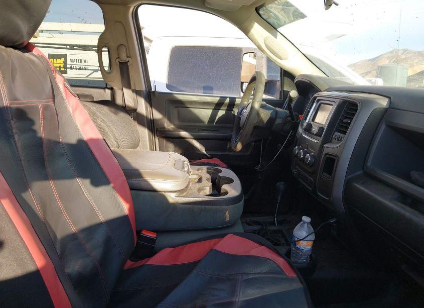 Photo 5 of 2018 Ram 2500 TRADESMAN 4X4 8' BOX (VIN 3C6TR5HTXJG282702)