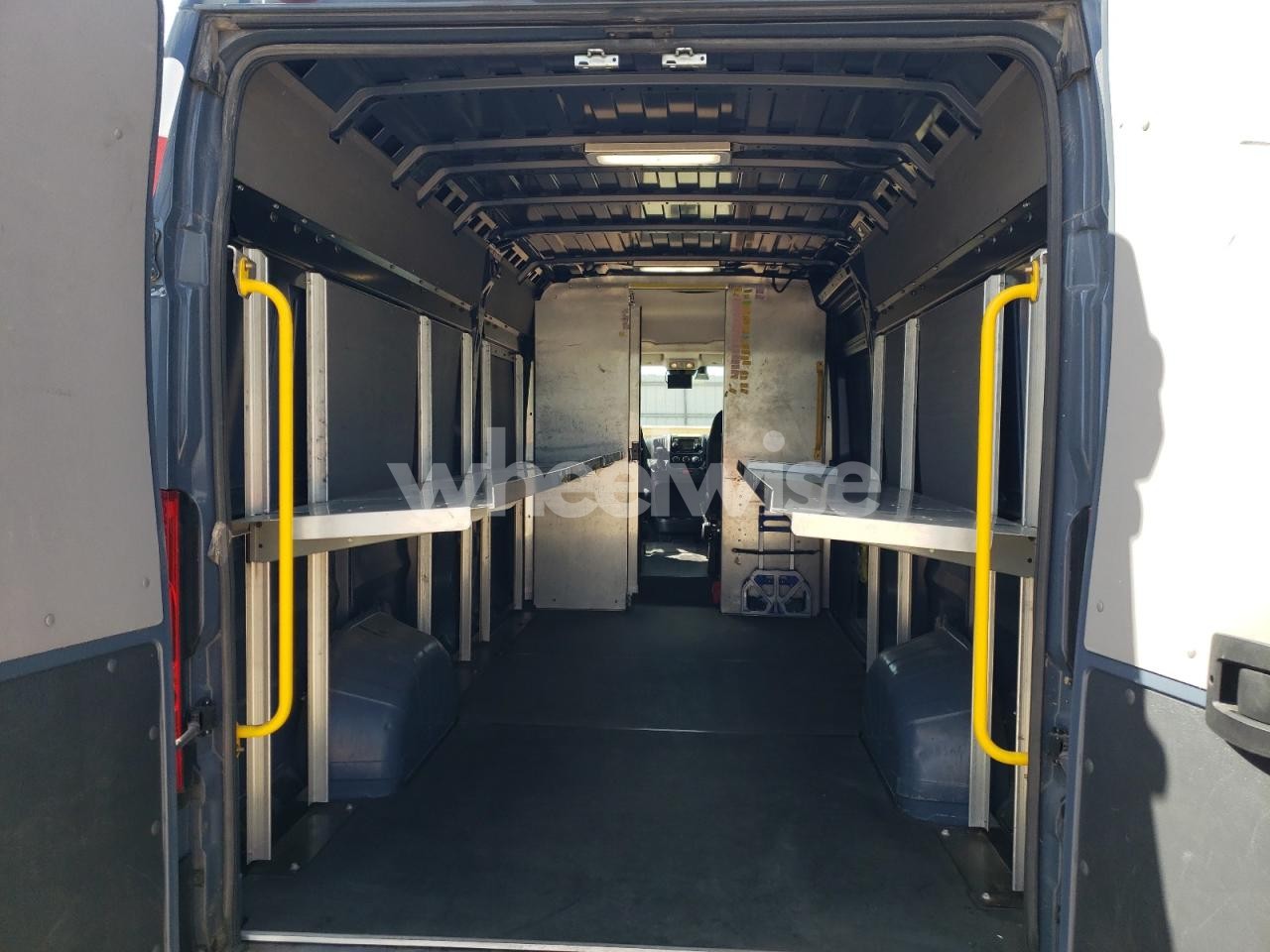 Photo 10 of 2020 RAM PROMASTER 3500 3500 HIGH (VIN 3C6TRVAG0KE565538)