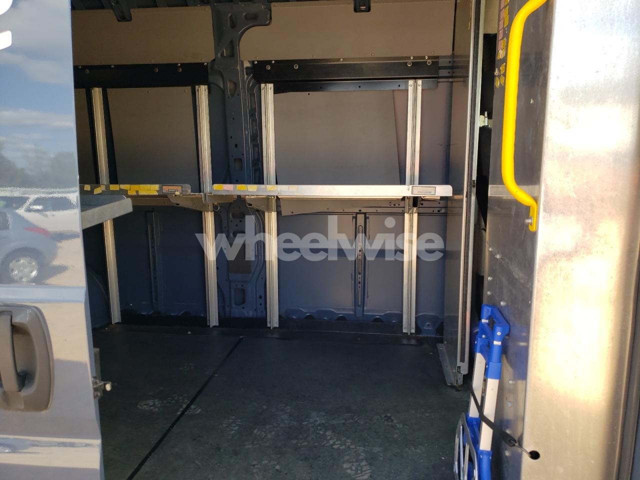 Photo 11 of 2020 RAM PROMASTER 3500 3500 HIGH (VIN 3C6TRVAG0KE565538)