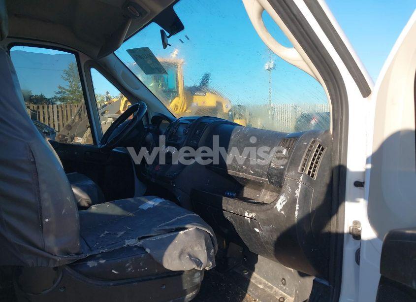 Photo 5 of 2019 Ram Promaster 1500 LOW ROOF 136 WB (VIN 3C6TRVAG2KE540656)